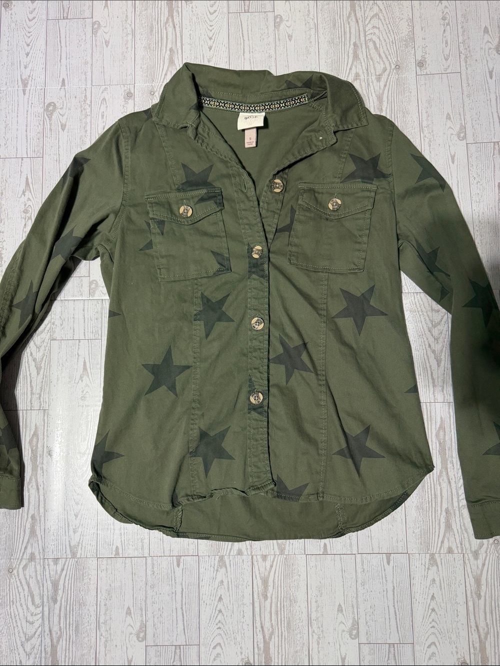 Olive Green Star Print Button-Front Shirt